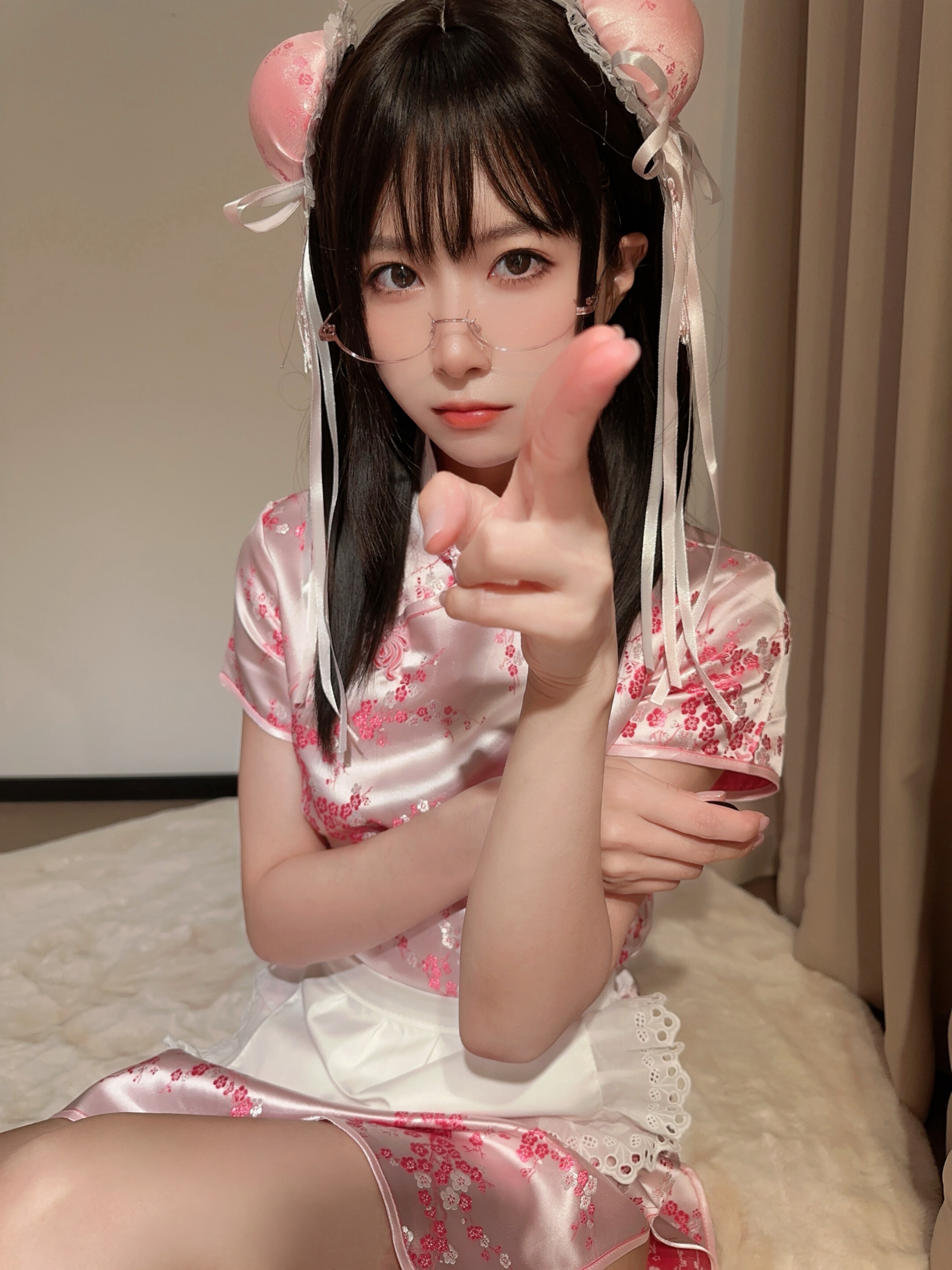 布丁大法 - 粉彩中华娘，手机距离屁股只有十五厘米