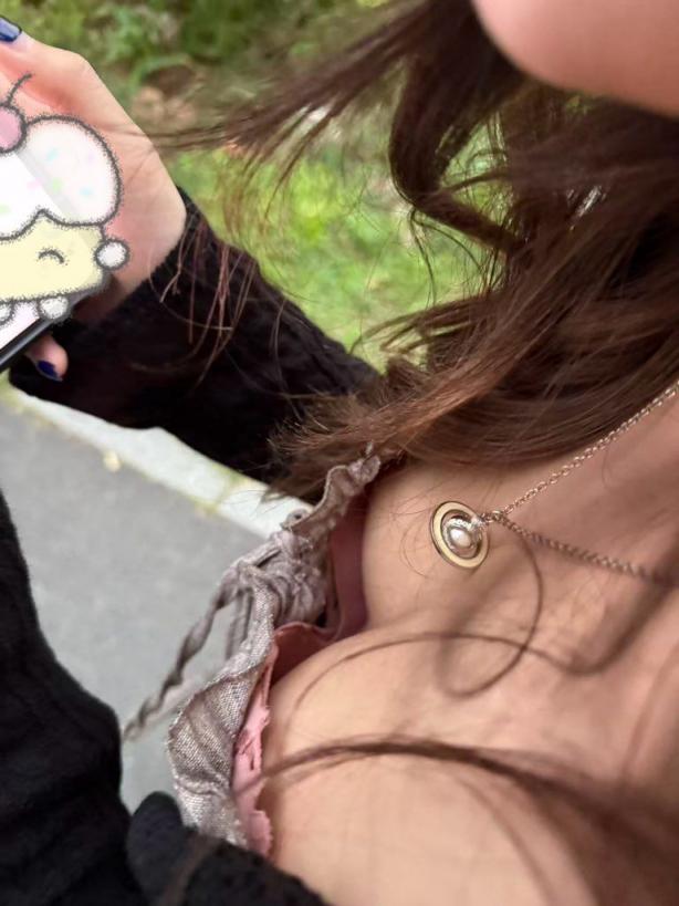 翘臀女孩