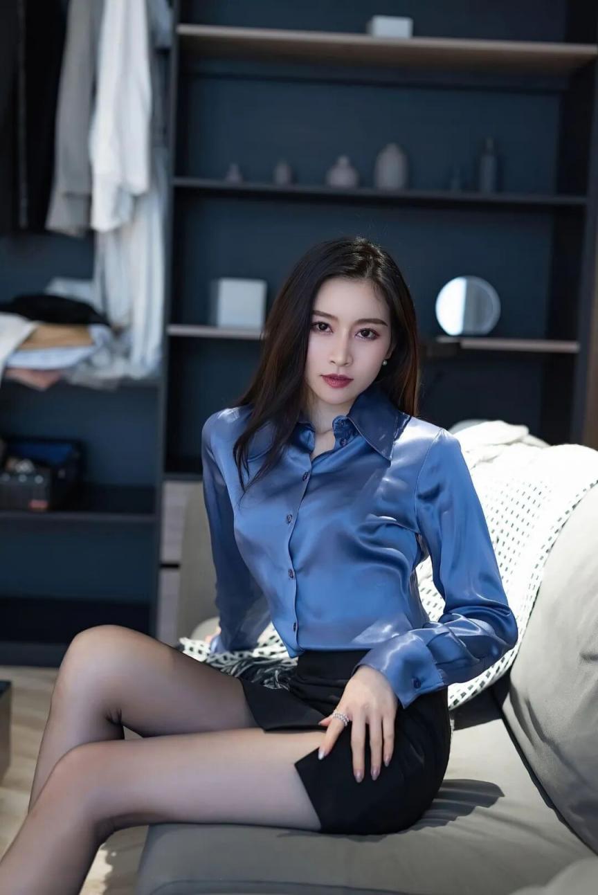 漂亮的小姐姐丝袜长腿