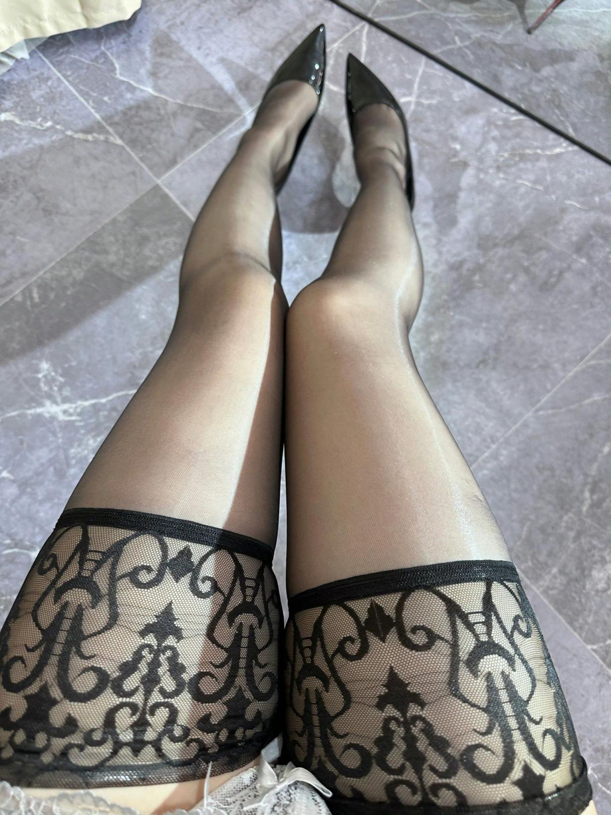 丝袜美腿的诱惑