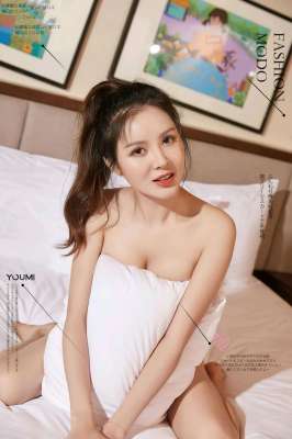 黄金宝儿 玉体美乳