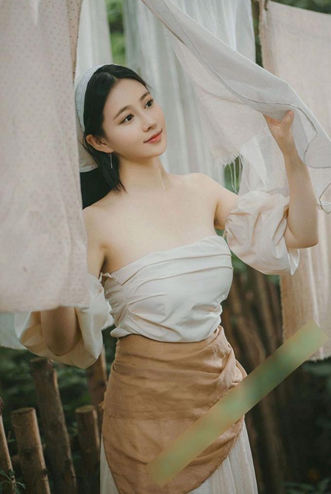 清纯又骚的女人