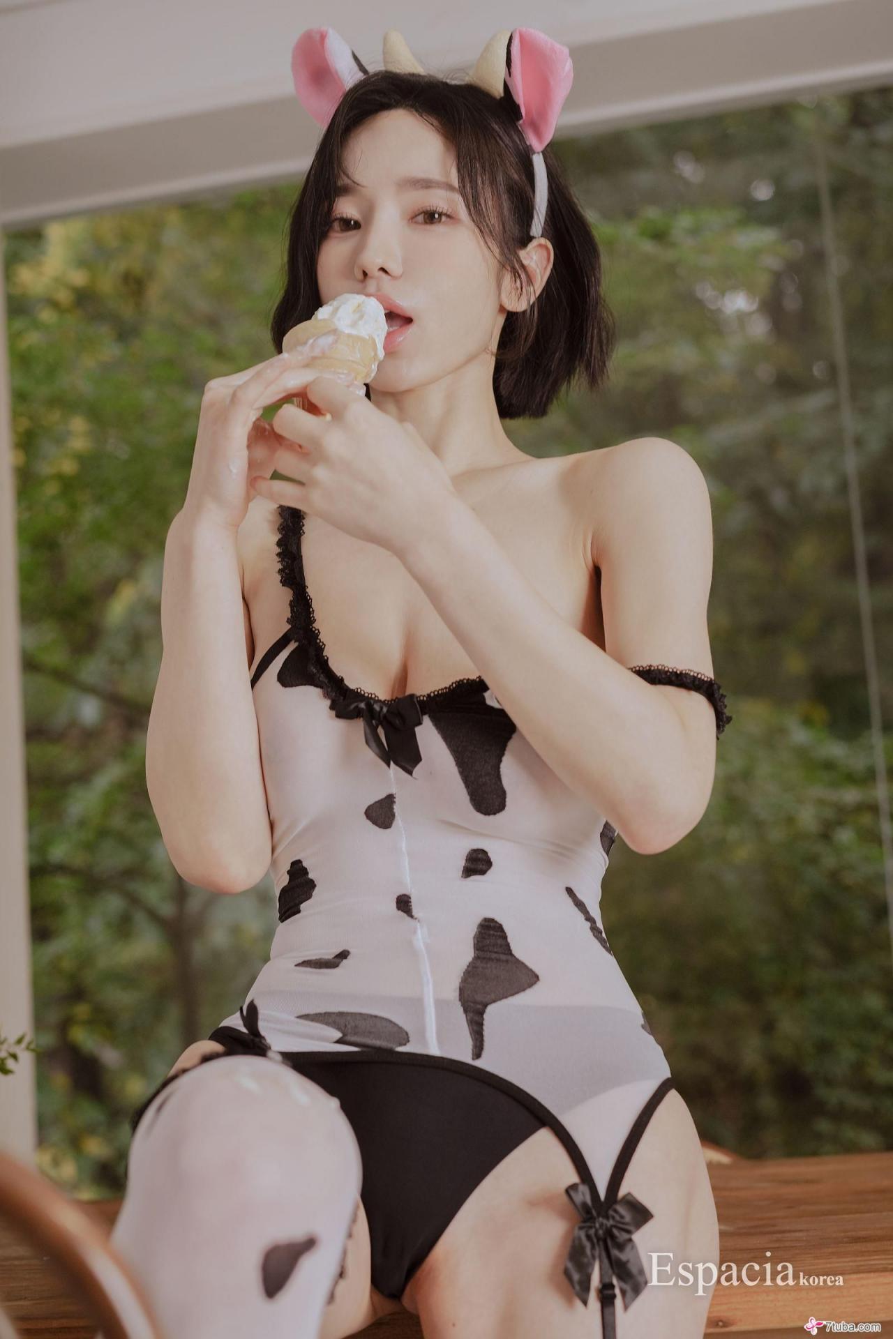 YUNHA奶牛