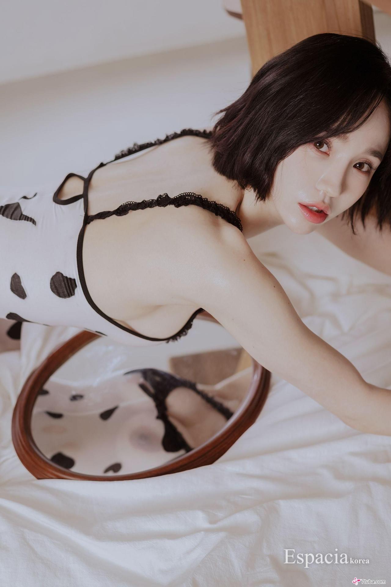 YUNHA奶牛