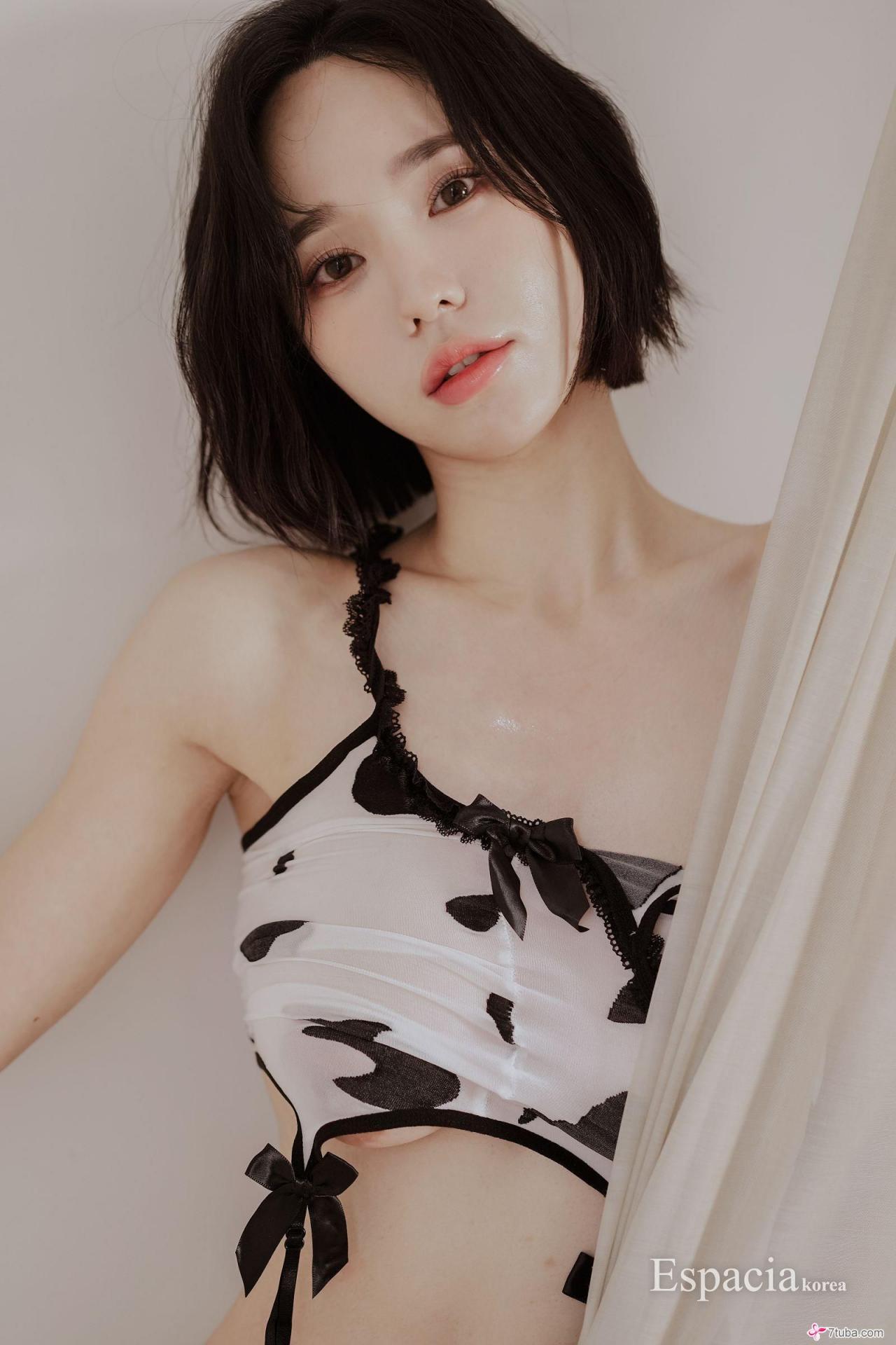 YUNHA奶牛
